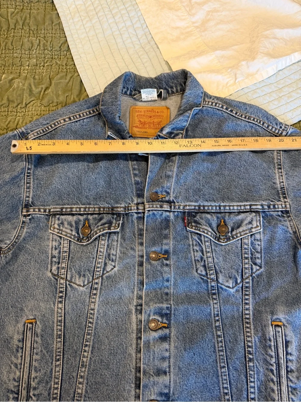 Vintage Levi’s 70507-0389 Denim Trucker Jacket Men’s L 90s Y2K